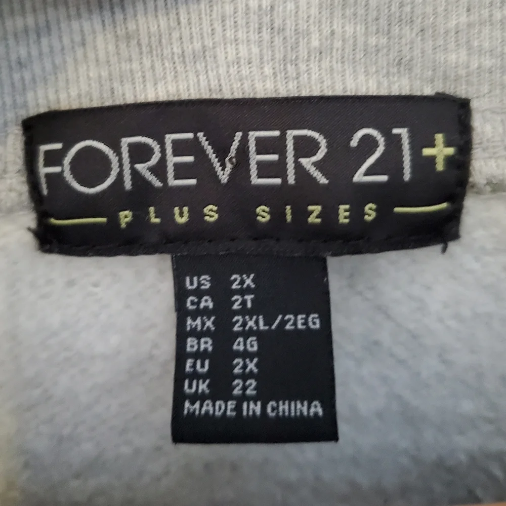 Forever 21+ Floral Graphic Print Crew Neck Shirt Size 2X - Picture 4 of 6